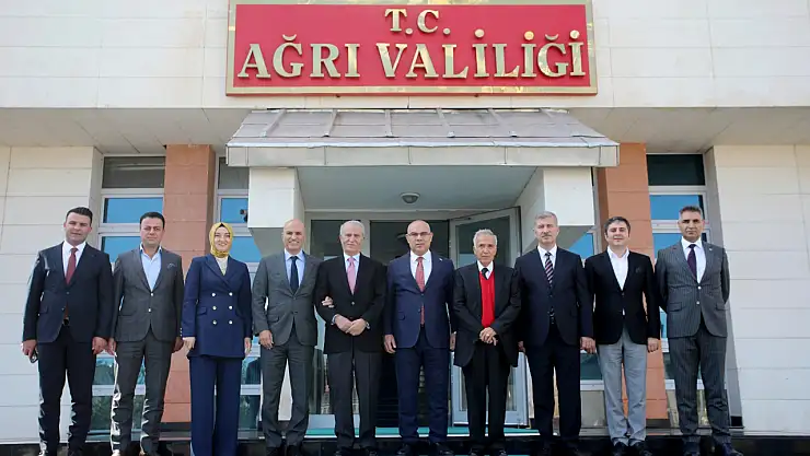 Ağrı'da akademik yıl heyecanı: İbrahim Çeçen üniversiteye konuk oldu