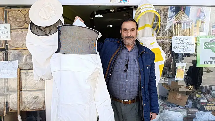 Ağrı'da arıcılık malzemeleri raflarda yerini aldı