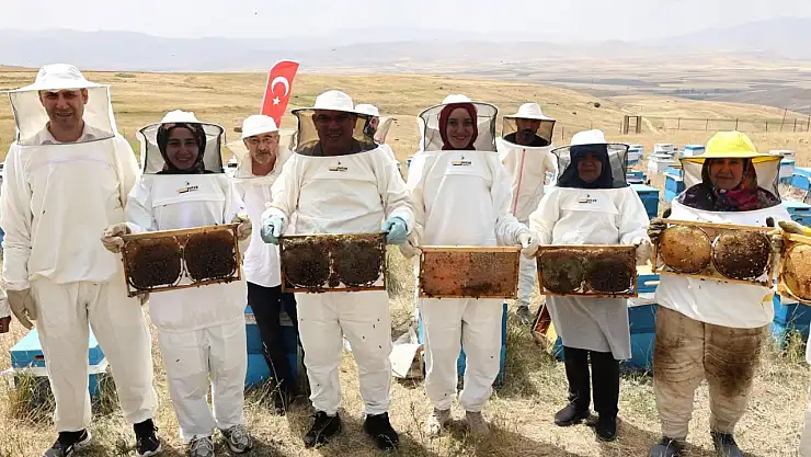 Ağrı'da bal tadında buluşma: Geven balı festivali başlıyor
