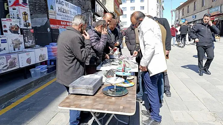 Ağrı'da bayram hazırlıkları züccaciyelerde başladı
