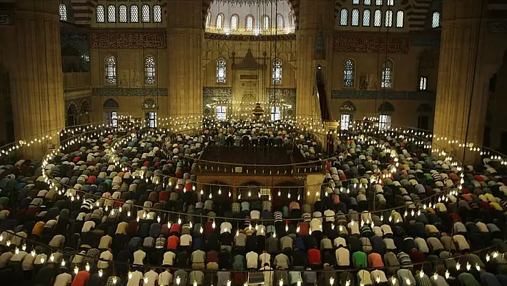 Ağrı'da bayram namazı saat kaçta? İllere göre bayram namazı saatleri