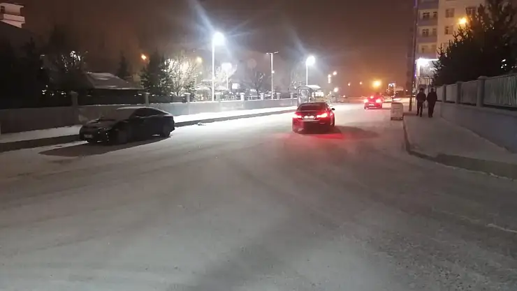 Ağrı'da beklenen kar yağışı başladı