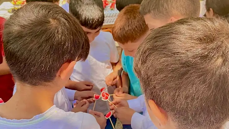 Ağrı'da çocuklar Filistin'i tanıyor, TÜGVA farkındalık oluşturuyor