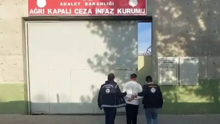 Ağrı'da emniyet ekipleri göçmen kaçakçılığına geçit vermedi