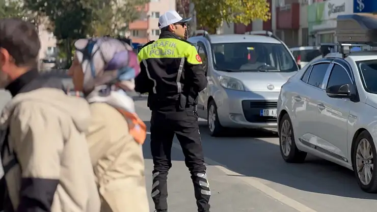 Ağrı'da emniyet ekipleri vatandaşın huzuru için sahada