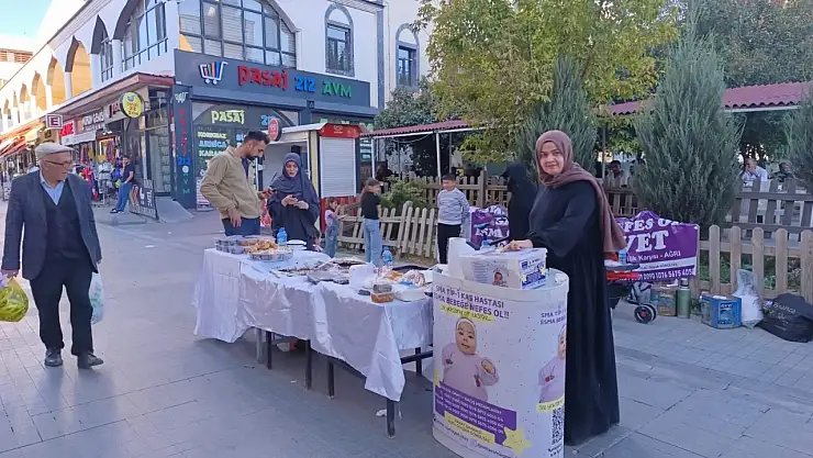 Ağrı'da Esma bebek için yardım kermesi düzenlendi