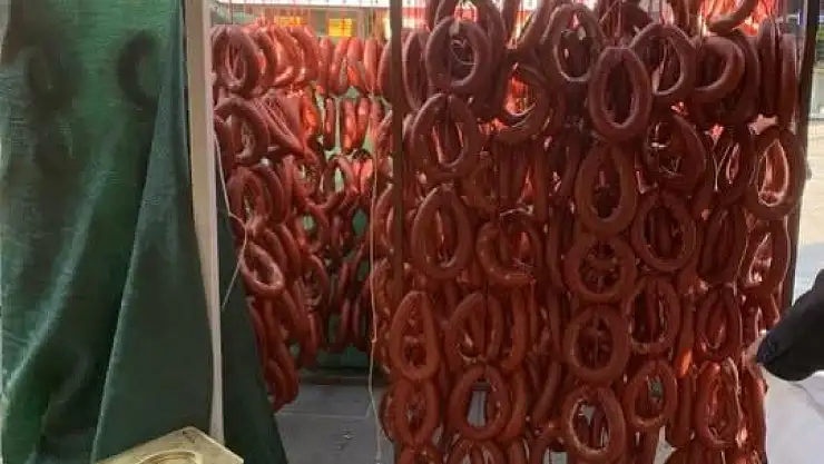 Ağrı'da gıda denetiminde 415 kilo bozulmuş sucuk ele geçirildi