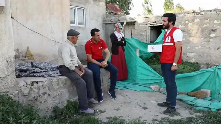 Ağrı'da her gün 3.200 sofraya Kızılay eli değiyor