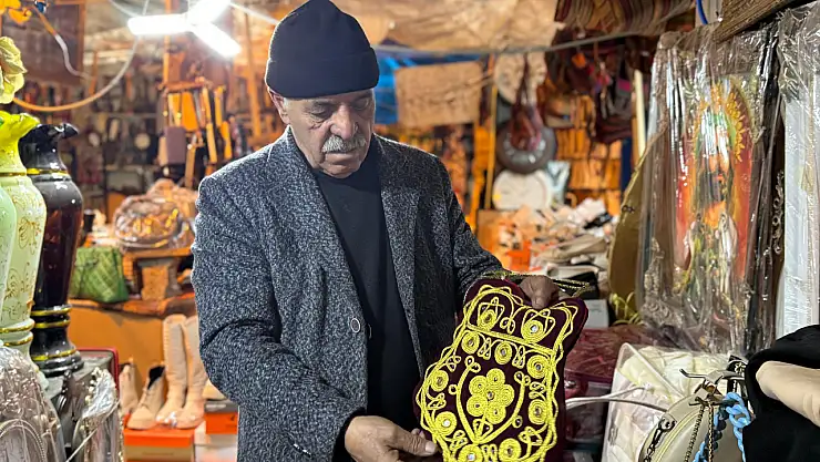 Ağrı'da Hint işi el yapımı çantalara yoğun ilgi