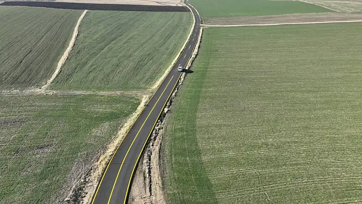 Ağrı'da iki köy yolunda çizgi çalışmaları tamamlandı