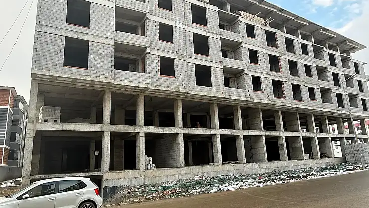 Ağrı'da kış gelince inşaat sezonu durdu