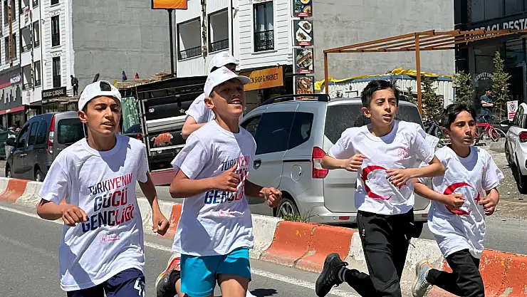 Ağrı'da madalyalar sahiplerini buldu kazanan gençlik oldu