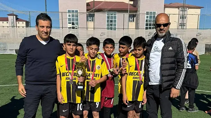 Ağrı'da okul sporları il birinciliği sona erdi, şampiyonlar belli oldu