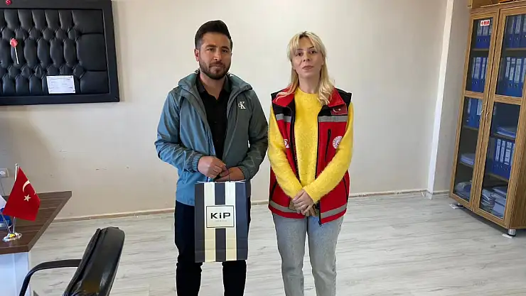 Ağrı'da şehit yakınlarına öğretmenler günü ziyareti