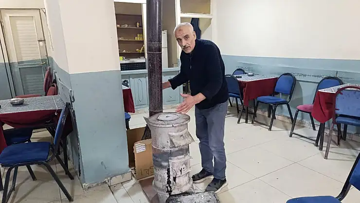 Ağrı'da sonbaharın gelişiyle bacalar tütmeye başladı