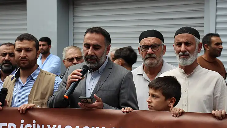 Ağrı'da tek ses, tek yürek: Karikatüre lanet, ümmete birlik çağrısı yapıldı