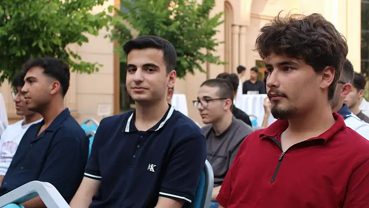 Ağrı'da tercih buluşmaları gençlerin meslek seçimlerine ışık tuttu