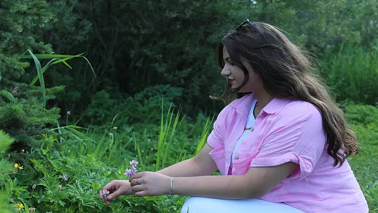 Ağrı'da yeşil ve gölgeli alanlar yaz sıcağından kaçış noktası oldu