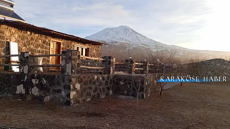 Ağrı Dağı manzaralı havuzlu evler ilgi odağı oldu
