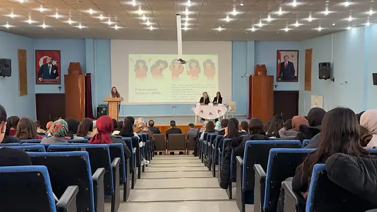 Ağrı İbrahim Çeçen Üniversitesi'nde kadın ve aile semineri düzenlendi