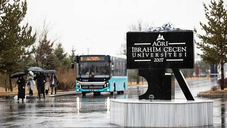 Ağrı İbrahim Çeçen Üniversitesi öğrencileri ÜNİDES desteği kazandı!
