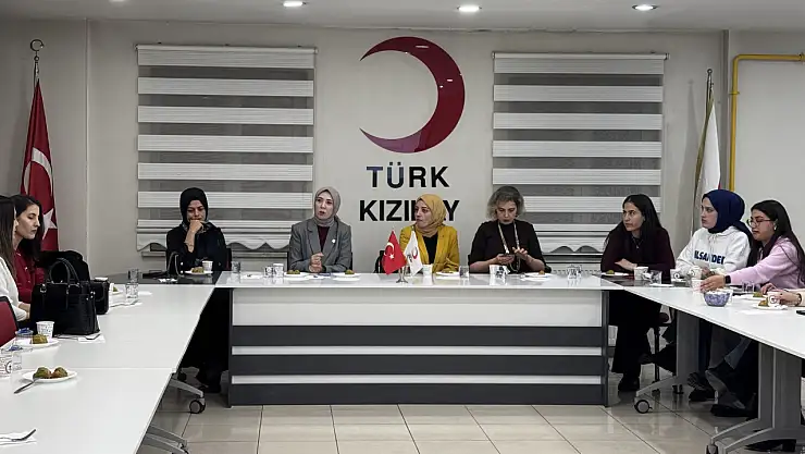 Ağrı Kızılay'da kadınların toplumsal hayattaki rolü konuşuldu