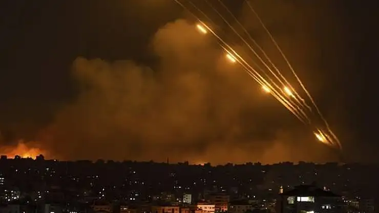 Ağrı'nın 200 kilometre ötesinde bombardıman sesleri