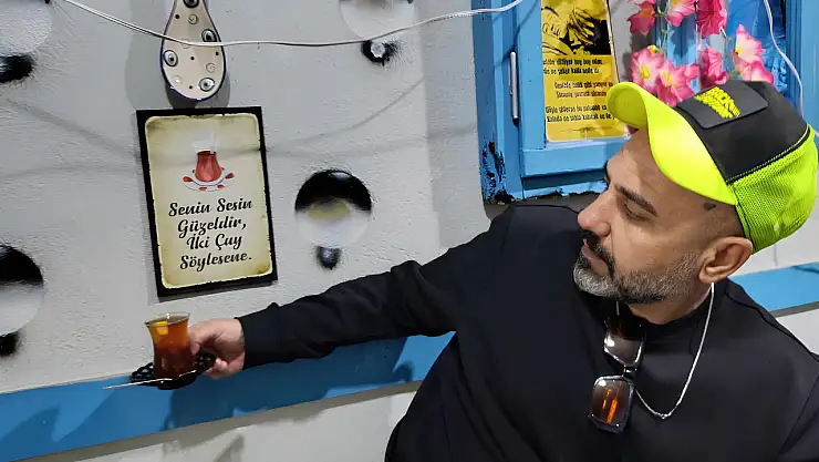Ağrı'nın çarşısında nostaljik kıraathane ilgi odağı oldu
