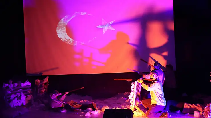 Ağrı'nın düşman işgalinden kurtuluşunun 107. yılı törenle kutlandı