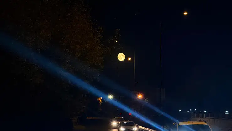 Ağrı semalarında büyüleyici manzara: Süper Dolunay mest etti