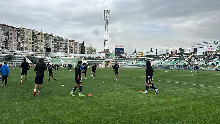 Ağrı Spor deplasmanda direndi yuvasına puanla döndü