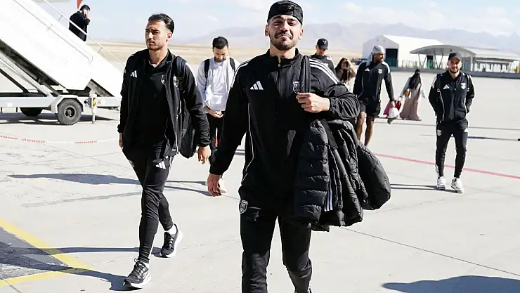 Ağrı uçağında Pendikspor'u görenler şaşırdılar