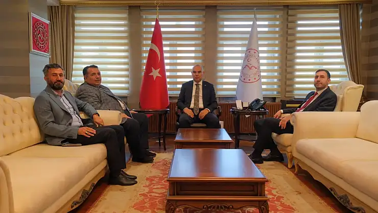 Ağrı Valisi Koç, AK Parti heyetini makamında ağırladı