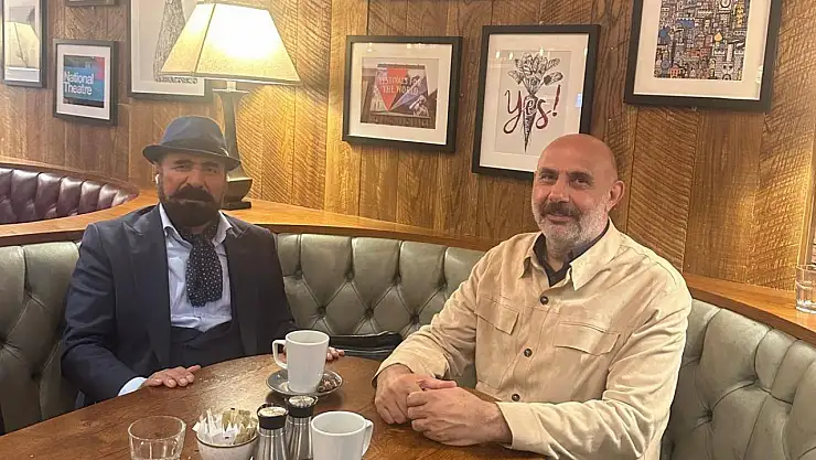 Ağrılı eski vekil Kaya ve Şivan Perwer Londra'da bir araya geldi