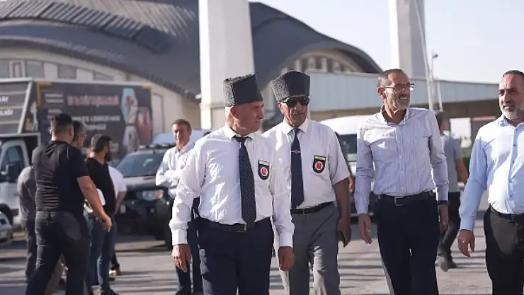Ağrılılar Sultan Alparslan'ın izinde Malazgirt'e yürüdü