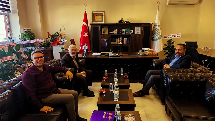 Ahlat MYO Müdürü Koçak'tan Dekan Aydın'a Tebrik Ziyareti