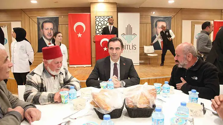 Ahlat'ta Ahıska Türkü vatandaşlara özel iftar buluşması