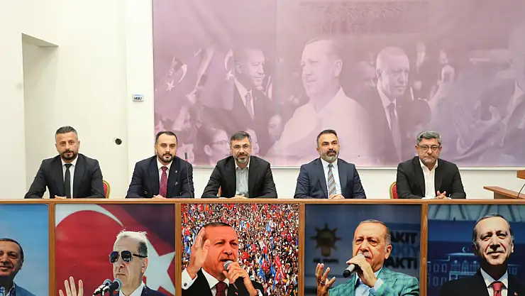 AK Parti Bitlis Teşkilatı Geleneksel Bayramlaşma Programında Bir Araya Geldi