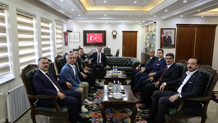 AK Parti Heyeti, Iğdır Valisi Ercan Turan'ı Ziyaret Etti