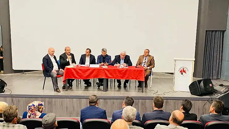 AK Parti Heyeti Narman'da Muhtarlarla Buluştu