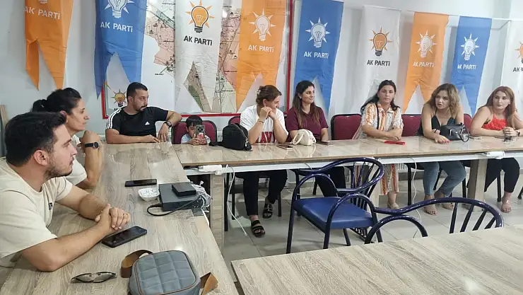 AK Parti Iğdır İl Teşkilatı, 14 Kasım Mahallesi Temsilcileriyle Buluştu