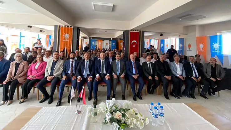 AK Parti Kars Teşkilatı Selim'de İlçe Danışma Toplantısında Buluştu
