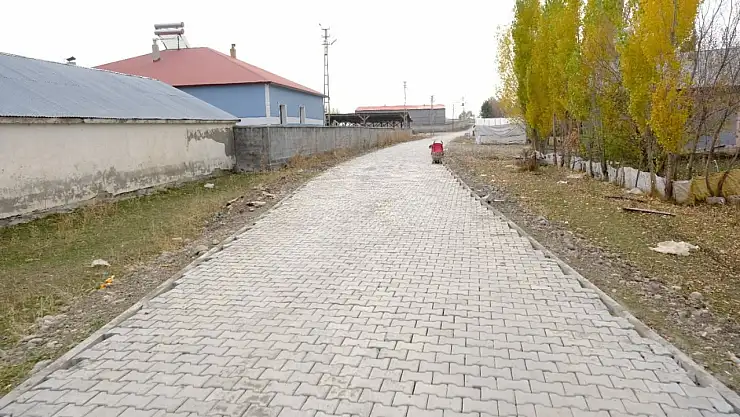 Akbulgur köyü içi yolunda kilit parke taşı çalışması tamamlandı