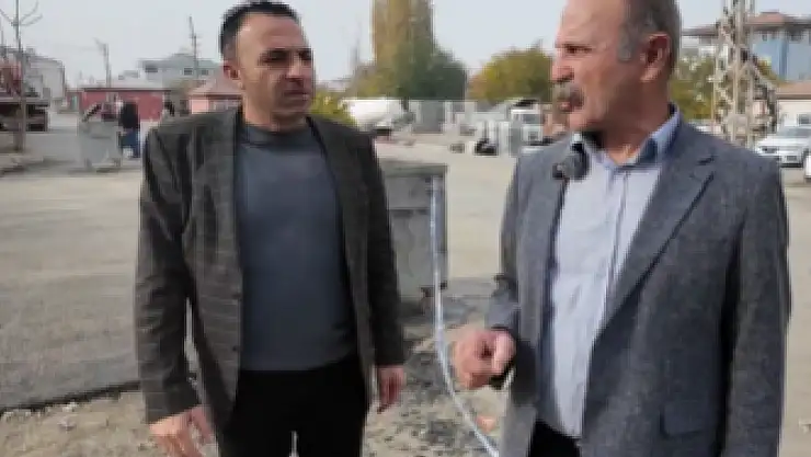 Aktaş Caddesi'nde Asfalt Çalışmaları Devam Ediyor