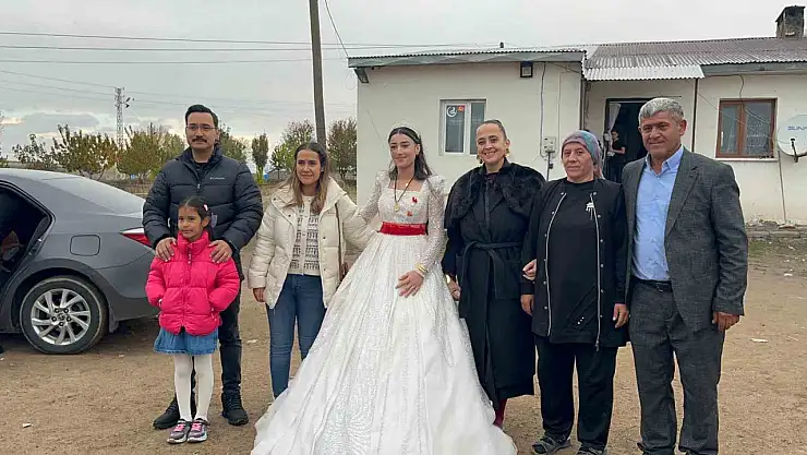 Akyaka Kaymakamı Demirtaş, Esenyayla köyünde düğün coşkusuna katıldı
