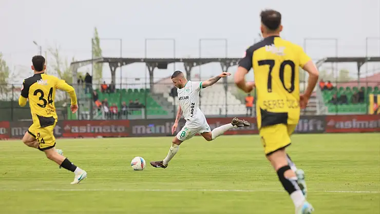 Alagöz Holding Iğdır FK, sahasında üç puanı üç golle aldı