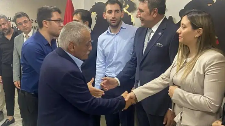 Anahtar Parti Erzurum'da Kurban Bayramı'nı coşkuyla kutladı, birlik mesajı verildi