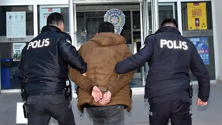 Aranan suçlu Y.D. Erzurum'da yakalanarak cezaevine gönderildi