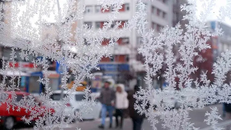 Ardahan Göle, Türkiye'nin en soğuk bölgesi olmaya devam ediyor sıcaklık -13,4 dereceye düştü