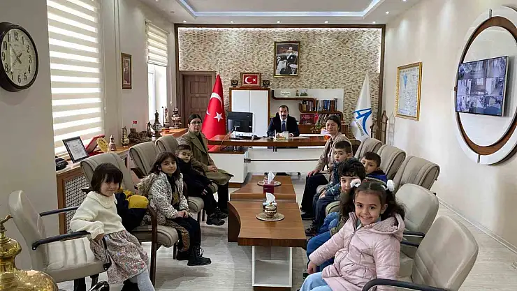 Arpaçay'da minik öğrenciler kurumları tanıyor